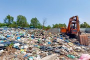 Chủ đầu tư vừa công bố trao hợp đồng Gói thầu số 03 Thu gom, vận chuyển và xử lý rác thải sinh hoạt tập trung đến năm 2025 trên địa bàn huyện Ngọc Hiển. Ảnh chỉ mang tính minh họa. Nguồn Internet