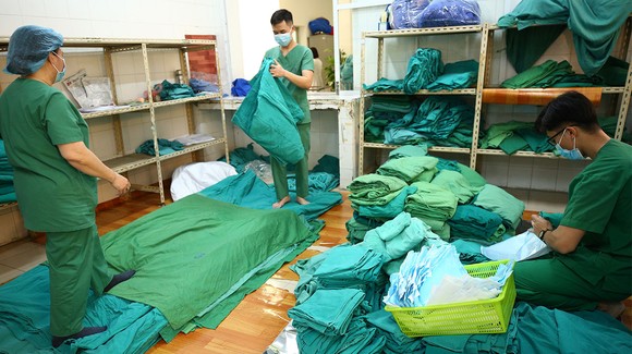 Gói thầu Cung cấp dịch vụ giặt là trang phục công tác cho cán bộ, nhân viên Bệnh viện Trung ương Quân đội 108 năm 2023 có giá hơn 6 tỷ đồng. Ảnh minh họa: Nhã Chi