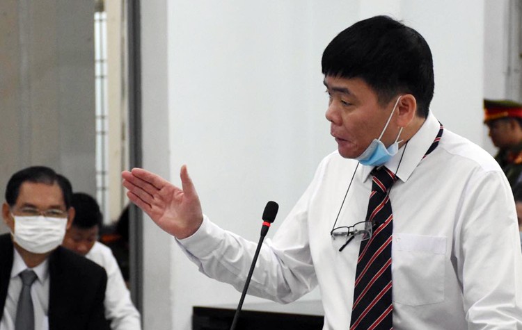 Luật sư Trần Vũ Hải trong phiên xử phúc thẩm