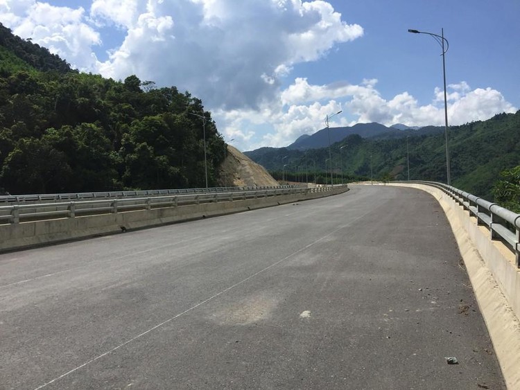 Hai tuyến cao tốc Cao Bồ - Mai Sơn và Cam Lộ - La Sơn sẽ được thu phí theo hình thức tự động không dừng