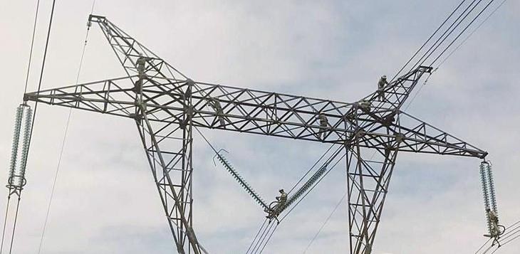 3 nhà thầu xây lắp điện bị tố cáo về việc gian lận hồ sơ dự thầu tham dự nhiều gói thầu thuộc Dự án Đường dây 500 kV Nhiệt điện Vân Phong - Nhiệt điện Vĩnh Tân. Ảnh chỉ mang tính minh họa. Nguồn Internet
