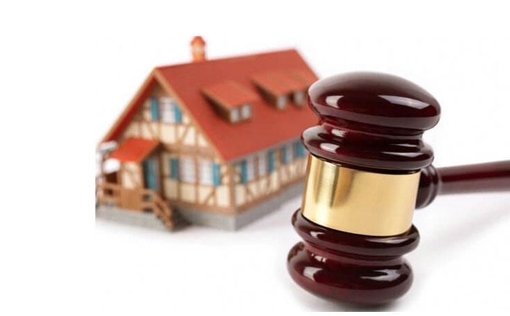 Trung bình hàng năm có hàng ngàn vụ việc thi hành án dân sự có tài sản được đưa ra bán đấu giá theo quy định của Luật Đấu giá tài sản. Ảnh: NC st
