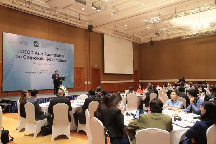 Thảo luận về thực trạng quản trị công ty ở Việt Nam và châu Á