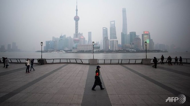 Trung Quốc vừa bị hạ xếp hạng tín nhiệm từ mức “ổn định” xuống “tiêu cực” - Ảnh: AFP