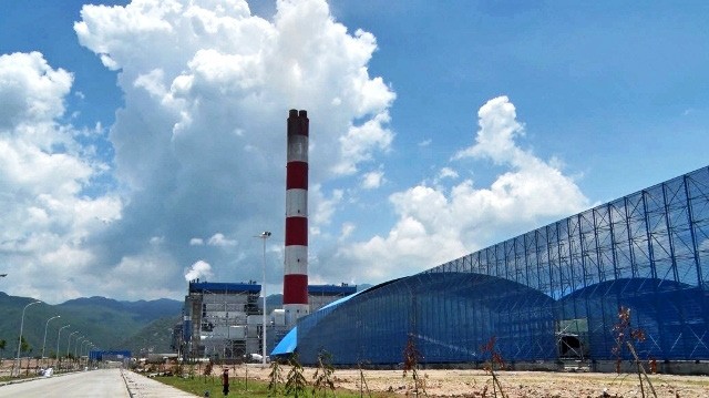 Nhà máy nhiệt điện Vĩnh Tân 2 do tổng thầu là Tập đoàn Điện khí Thượng Hải bị người dân phản đối vì ô nhiễm môi trường vào giữa tháng 4.2015