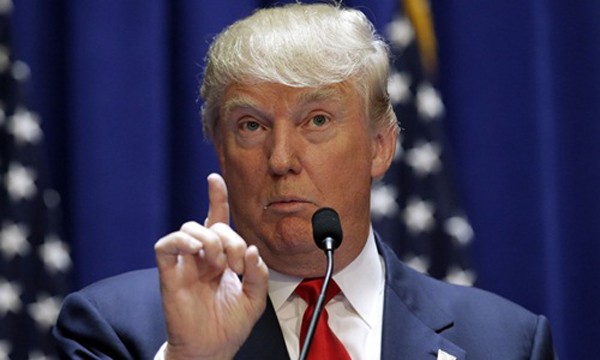 Ứng viên đảng Cộng hòa Donald Trump trong cuộc tranh luận ngày tối26/9. Ảnh: Reuters