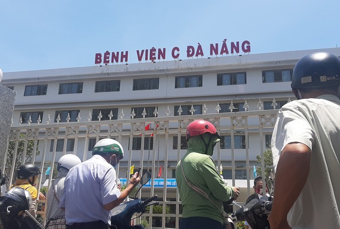 Phong tỏa Bệnh viện C Đà Nẵng: Gần 1000 người bên trong được lo ăn ở ra sao?