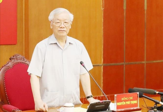 Tổng Bí thư, Chủ tịch nước Nguyễn Phú Trọng đã chủ trì cuộc
họp Ban Bí thư để xem xét, thi hành kỷ luật một số cán bộ, đảng viên vi phạm
quy định của Đảng và pháp luật của Nhà nước.