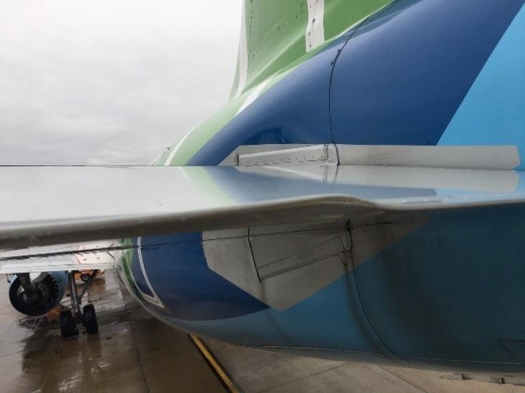Cánh lái bên trái máy bay Airbus A321 bị cong vênh