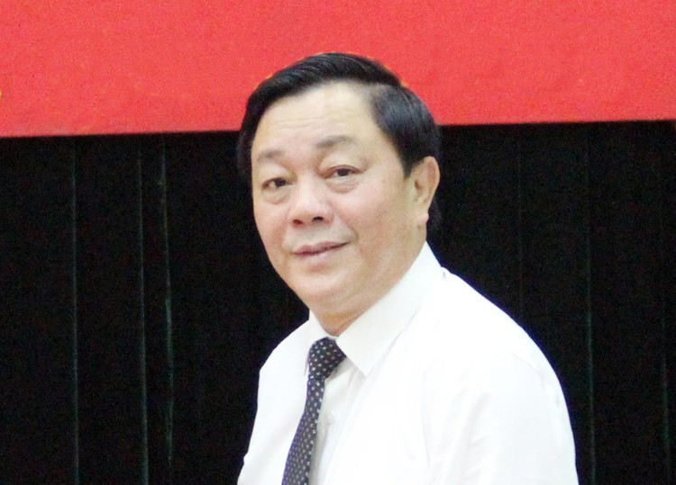 Bị can Hà Công Thẻ, nguyên Chủ tịch UBND huyện Mai Châu. Ảnh: Tỉnh ủy Hòa Bình