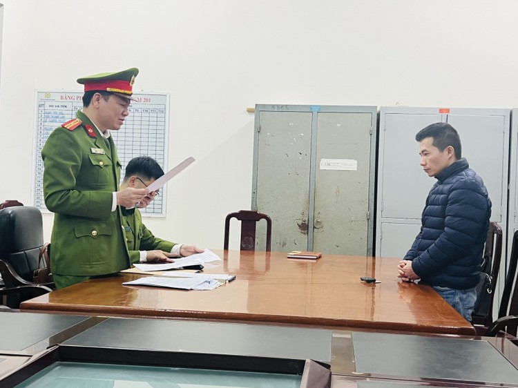Cơ quan Công an bắt tạm giam đối với đối tượng Hoàng Trọng Hiếu, Phó Giám đốc Trung tâm Đăng kiểm xe cơ giới số 88-03D.