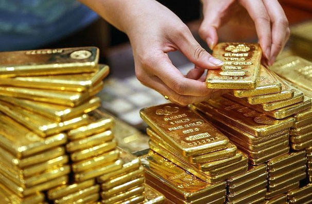 Giá vàng thế giới tăng khoảng 28% tính từ đầu năm đến nay,
trong khi giá vàng trong nước tăng khoảng 32%. Ảnh: St