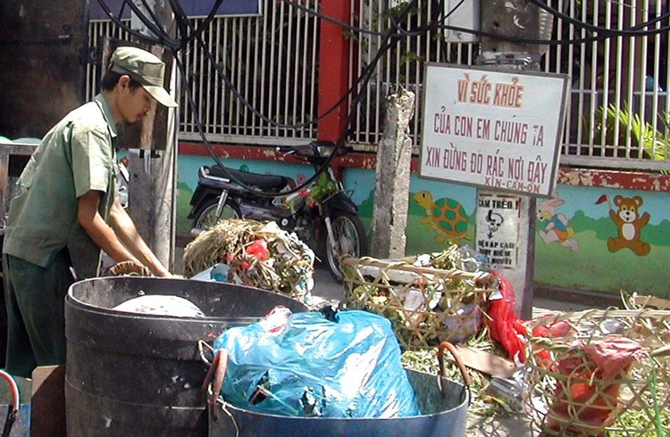 Công ty CP Đô thị Cần Thơ trúng thầu thu gom và vận chuyển chất thải rắn sinh hoạt trên địa bàn quận Ô Môn (TP. Cần Thơ) với giá 26,293 tỷ đồng. Ảnh minh họa: Huyền Trang