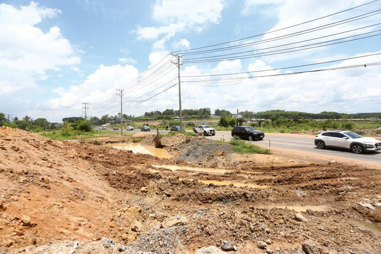 Dự án thành phần 1 thuộc Dự án Đầu tư xây dựng đường bộ cao tốc Biên Hòa - Vũng Tàu giai đoạn 1 dài khoảng 16 km, có tổng vốn đầu tư khoảng 6.240 tỷ đồng. Ảnh minh họa: Nhã Chi