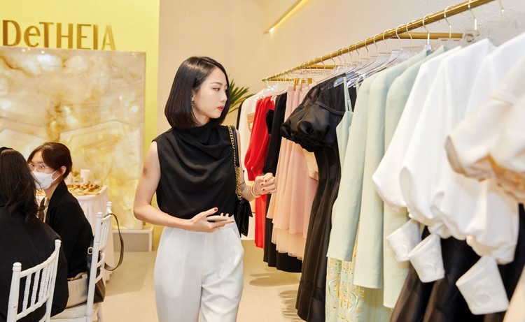 Tổng công ty May 10 cho ra mắt những dòng thời trang cao cấp hướng tới thị trường trong nước