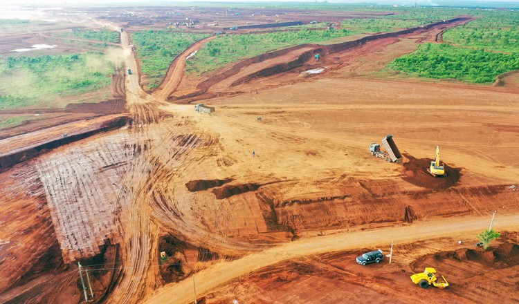Hàng loạt dự án hạ tầng giao thông trọng điểm quốc gia đang được triển khai đầu tư trên địa bàn tỉnh Đồng Nai. Ảnh: Lê Tiên