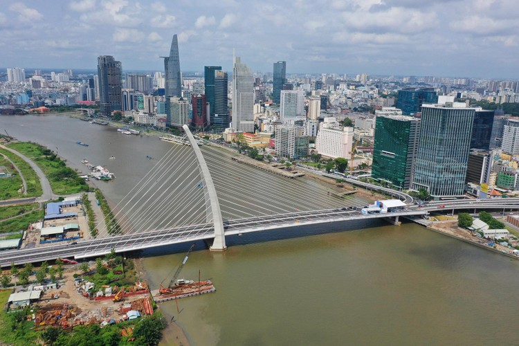 Cầu Thủ Thiêm 2 đã khánh thành cuối tháng 4 vừa qua sau 7 năm xây dựng. Ảnh: Internet