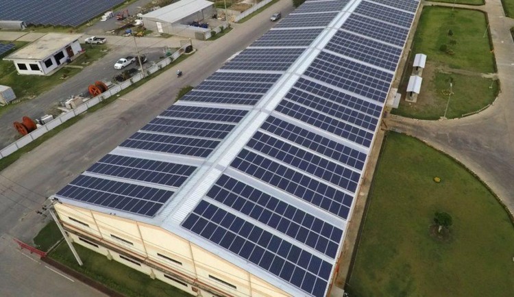 Tập đoàn Điện lực Việt Nam đề nghị sớm giải quyết vướng mắc phát sinh về điện mặt trời mái nhà nhằm góp phần tạo môi trường kinh doanh thuận lợi cho các nhà đầu tư (ảnh: internet)