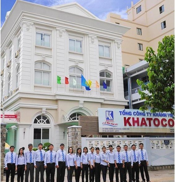 Tổng công ty Khánh Việt là doanh nghiệp nhà nước thuộc tỉnh Khánh Hòa, hoạt động theo mô hình tổ hợp công ty mẹ - công ty con.