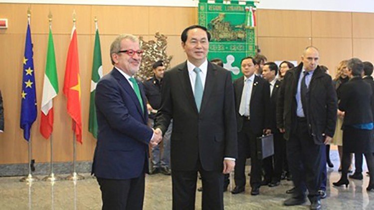Chủ tịch nước Trần Đại Quang và Chủ tịch vùng Lombardia. Ảnh: VOV