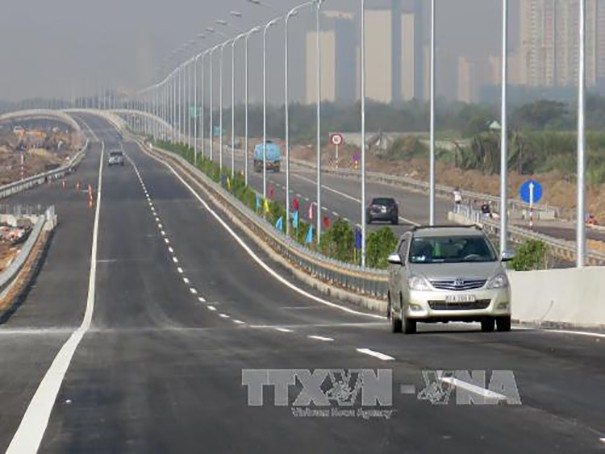 Cao tốc Bắc - Nam với 6 - 10 làn xe, phù hợp với tình hình phát triển thực tế của đất nước.