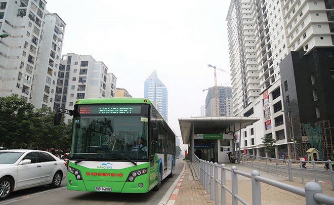 Tuyến BRT giúp thị trường bất động sản dọc đường Lê Văn Lương sôi động trở lại.