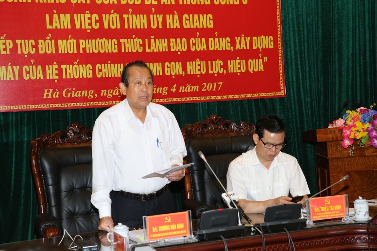 Phó Thủ tướng Thường trực Chính phủ Trương Hoà Bình làm việc với Tỉnh ủy Hà Giang. Ảnh: VGP