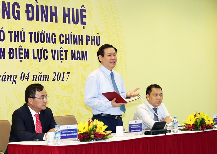Phó Thủ tướng Vương Đình Huệ phát biểu tại buổi làm việc. Ảnh: VGP