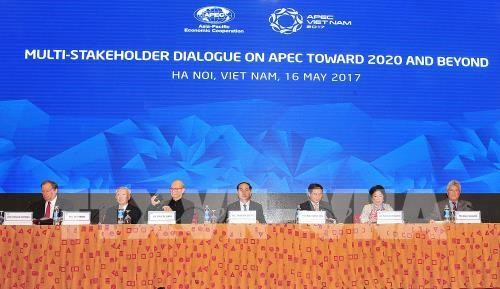 Chủ tịch nước Trần Đại Quang tham dự Đối thoại nhiều bên về APEC hướng tới 2020 và tương lai. Ảnh: TTXVN