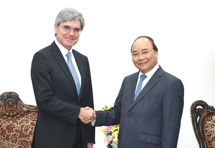 Thủ tướng Nguyễn Xuân Phúc tiếp Tổng Giám đốc Tập đoàn Siemens (Đức). Ảnh: VGP