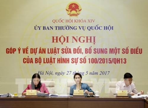 Chủ tịch Quốc hội Nguyễn Thị Kim Ngân chủ trì hội nghị. Ảnh: TTXVN
