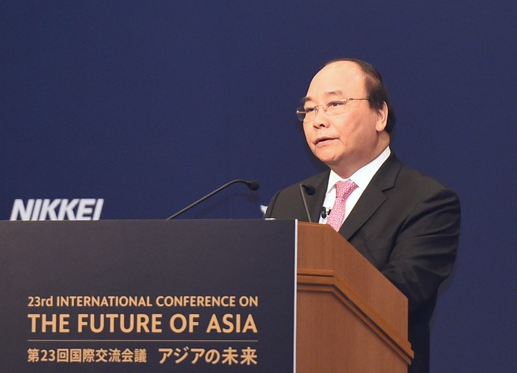 Thủ tướng Nguyễn Xuân Phúc phát biểu tại Hội nghị Tương lai châu Á lần thứ 23. Ảnh: VGP