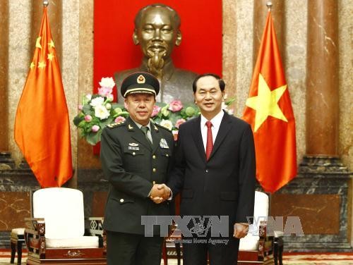 Chủ tịch nước Trần Đại Quang và Thượng tướng Phạm Trường Long, Ủy viên Bộ Chính trị, Phó Chủ tịch Quân ủy Trung ương Trung Quốc. Ảnh: TTXVN