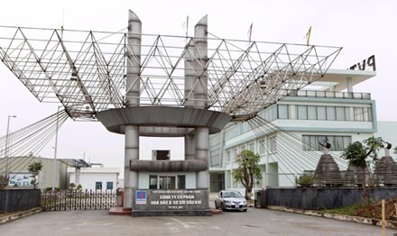 Nhà máy sản xuất xơ sợi Đình Vũ, một trong số 12 dự án thua lỗ, đắp chiếu của các đơn vị thuộc ngành công thương. 