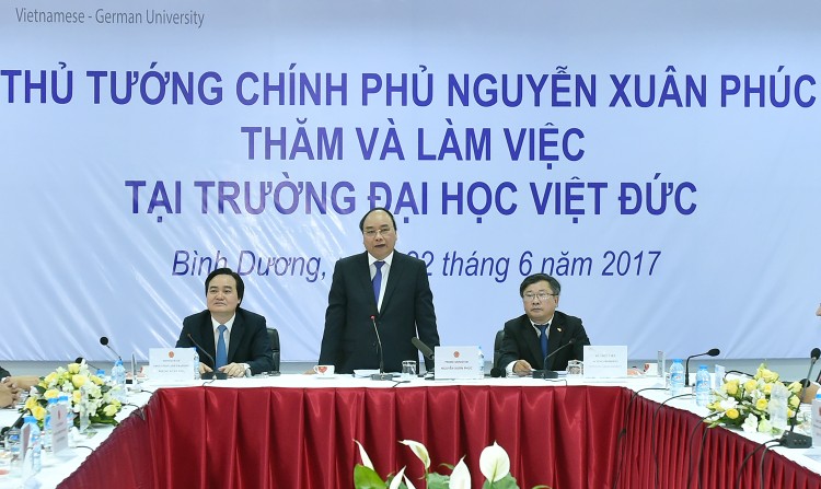 Thủ tướng Nguyễn Xuân Phúc phát biểu tại buổi làm việc với Đại học Việt-Đức. Ảnh: VGP