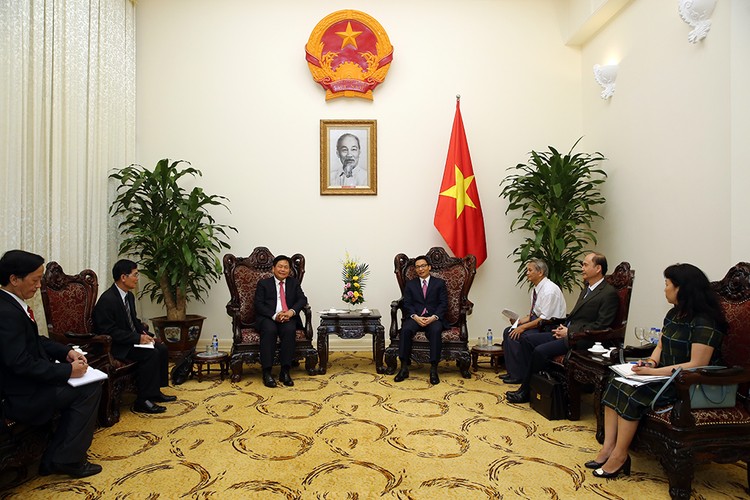 Phó Thủ tướng Vũ Đức Đam đánh giá cao những kết quả hợp tác y tế giữa hai nước Việt Nam, Lào trong thời gian qua. Ảnh: VGP