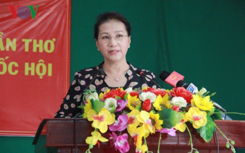 Chủ tịch Quốc hội Nguyễn Thị Kim Ngân phát biểu tại buổi tiếp xúc cử tri. Ảnh: VOV