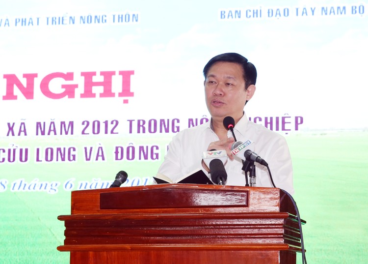 Phó Thủ tướng Vương Đình Huệ phát biểu tại hội nghị. Ảnh: VGP