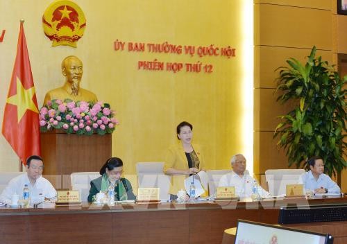 Chủ tịch Quốc hội Nguyễn Thị Kim Ngân chủ trì và phát biểu bế mạc Phiên họp thứ 12 của Ủy ban Thường vụ Quốc hội khóa XIV. Ảnh: TTXVN