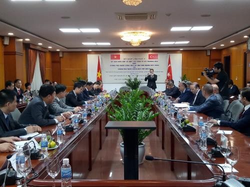 Phiên họp toàn thể Ủy ban hỗn hợp Việt Nam và Thổ Nhĩ Kỳ. Ảnh: BNEWS