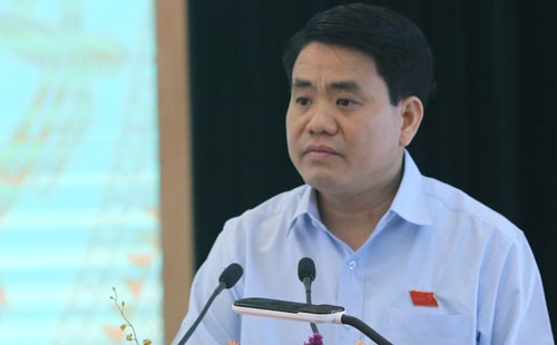 Chủ tịch UBND TP. Hà Nội Nguyễn Đức Chung tại buổi tiếp xúc cử tri quận Hoàn Kiếm.