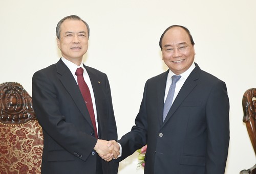 Thủ tướng Nguyễn Xuân Phúc tiếp Tổng Giám đốc Công ty Tokyo Gas, ông Michiaki Hirose. Ảnh: VGP