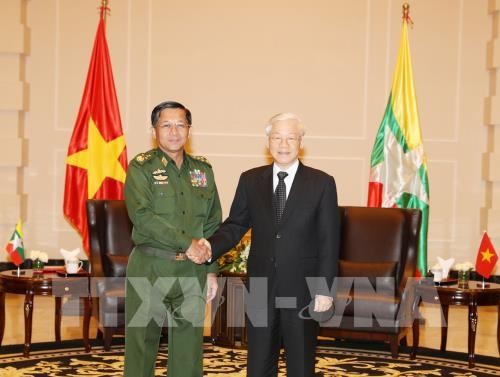 Tổng Bí thư Nguyễn Phú Trọng tiếp Tổng Tư lệnh các Lực lượng vũ trang Myanmar Min Aung Hlaing. Ảnh: TTXVN