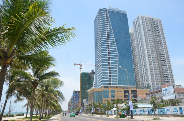 Tổ hợp khách sạn Mường Thanh và căn hộ chung cư cao cấp Sơn Trà