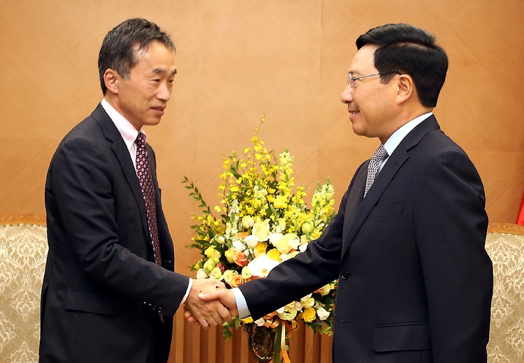 Phó Thủ tướng Phạm Bình Minh tiếp Phó Chủ tịch JICA Shinya Ejima. Ảnh: VGP