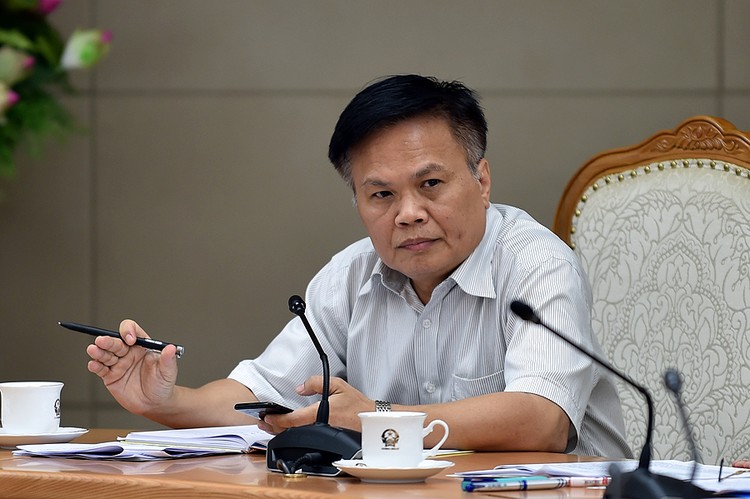 TS Nguyễn Đình Cung phiên đã đề xuất cắt bỏ gần 2.000 trong số hơn 4.000 điều kiện kinh doanh. - Ảnh: VGP