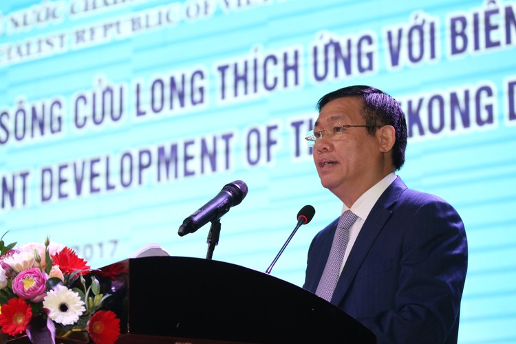 Phó Thủ tướng Vương Đình Huệ, Trưởng Ban Chỉ đạo Tây Nam Bộ phát biểu tại hội nghị. Ảnh: VGP