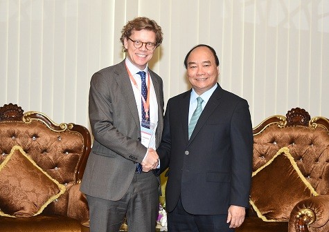 Thủ tướng tiếp Đại sứ Thụy Điển tại Việt Nam, ông Pereric Hogberg, Ảnh: VGP