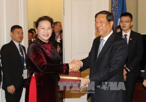 Chủ tịch Quốc hội Nguyễn Thị Kim Ngân tiếp Phó Chủ tịch Nhân đại Trung Quốc Trường Bình ngày 15/10 tại thành phố Saint Petersburg (Liên bang Nga), Ảnh: TTXVN