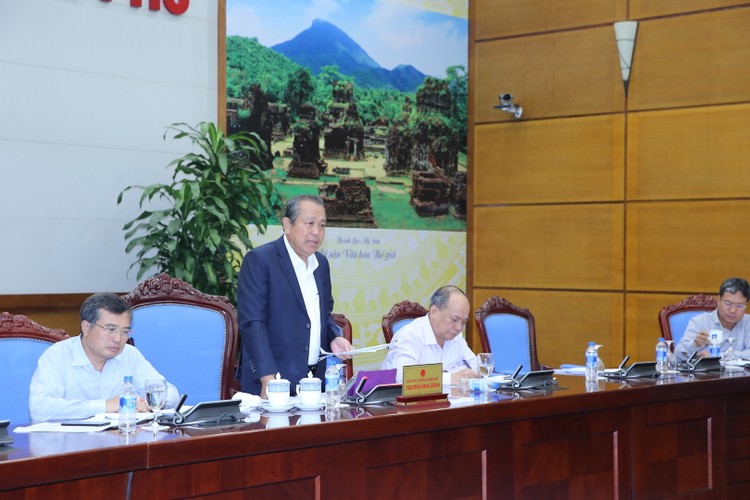 Phó Thủ tướng Trương Hoà Bình chủ trì cuộc họp. Ảnh: VGP